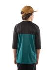 Model is 5' wearing size XL.